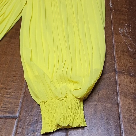 Beyoutiful Womens Bright Yellow Pleated Wide Leg Gathered Cuff At Ankle Pants - Picture 2 of 7